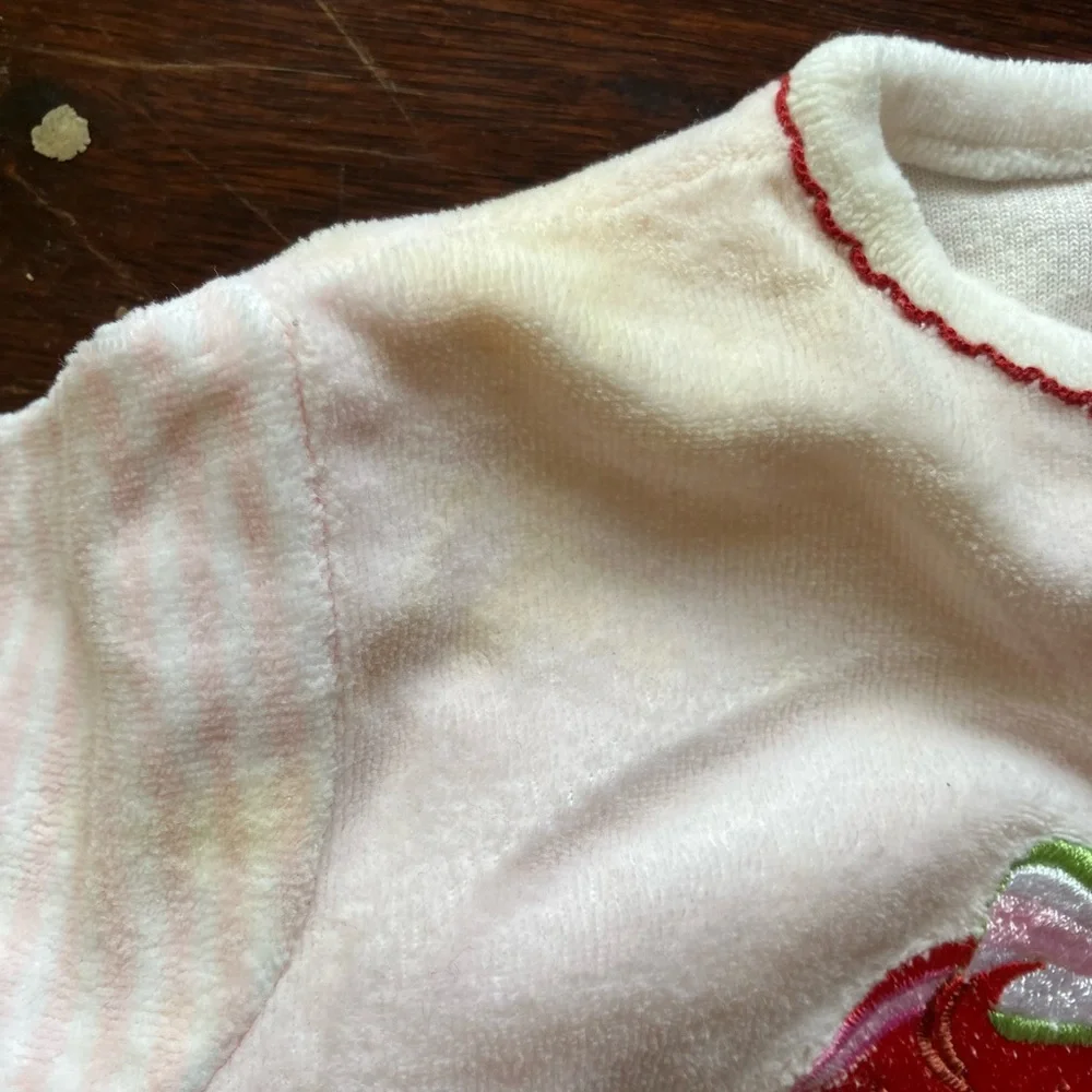 Y2K 2011 Baby Strawberry Shortcake White onesie